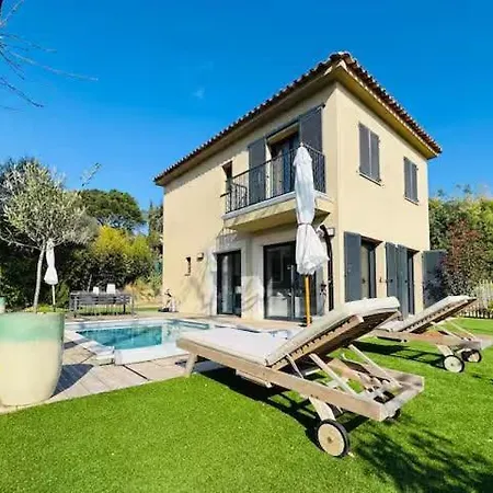 Before Making A Request, Read My Host Profile At Bottom Of Page # Fully Private 3-bedroom Luxury Close To Saint-Tropez