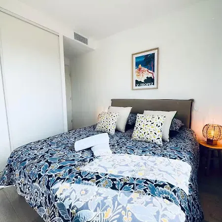 Apartment Before Making A Request, Read My Host Profile At Bottom Of Page # Fully Private 3-bedroom Luxury Close To