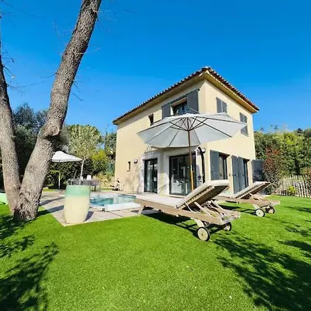 Lägenhet Before Making A Request, Read My Host Profile At Bottom Of Page # Fully Private 3-bedroom Luxury Close To