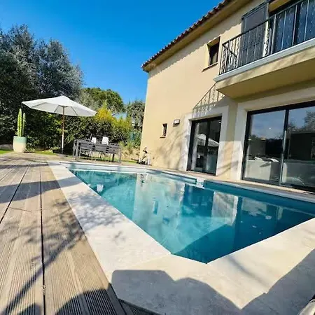 Before Making A Request, Read My Host Profile At Bottom Of Page # Fully Private 3-bedroom Luxury Close To Lägenhet Saint-Tropez