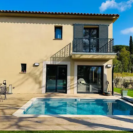 Before Making A Request, Read My Host Profile At Bottom Of Page # Fully Private 3-bedroom Luxury Close To Lägenhet