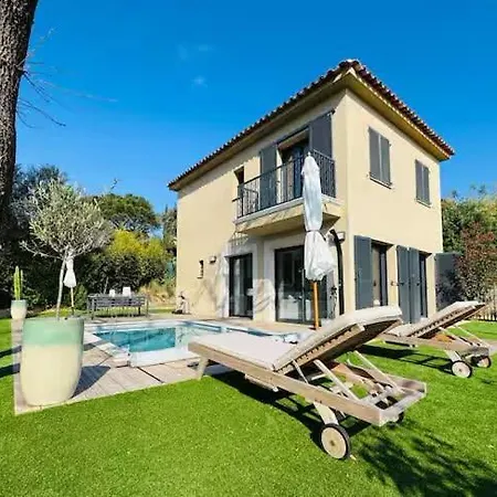 Before Making A Request, Read My Host Profile At Bottom Of Page # Fully Private 3-bedroom Luxury Close To Lägenhet