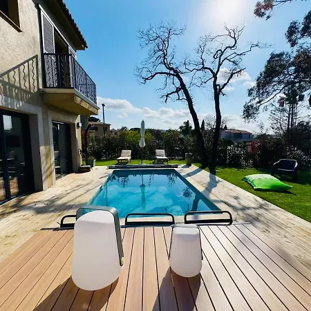 Before Making A Request, Read My Host Profile At Bottom Of Page # Fully Private 3-bedroom Luxury Close To Saint-Tropez